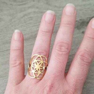 Bague dorée Camélia