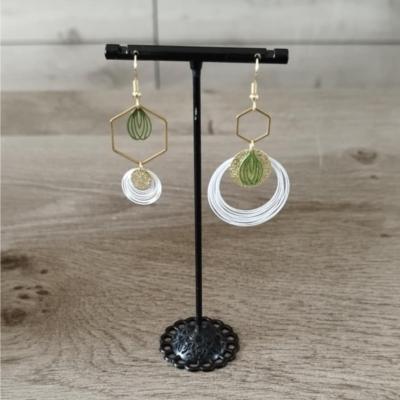 Pendantes dorées dépareillées Ysé