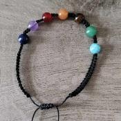 Bracelet en perles et macramé 7 chakras