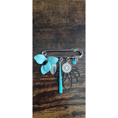 Broche argentée Katia