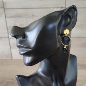 Clous dorés dépareillés Léonia